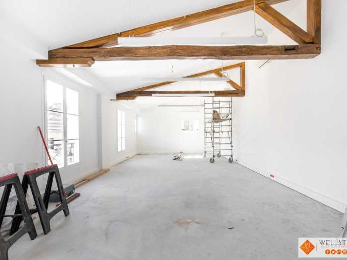 Ces deux surfaces sur cour, climatisées, calmes e