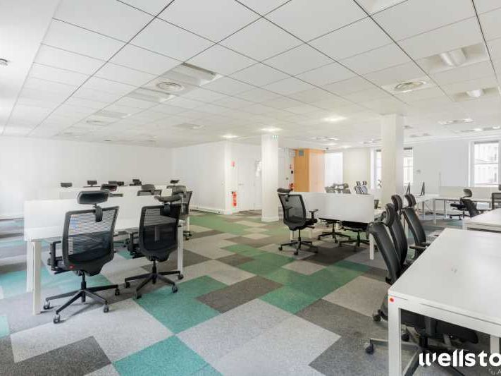Wellstone vous propose une surface de bureaux lum