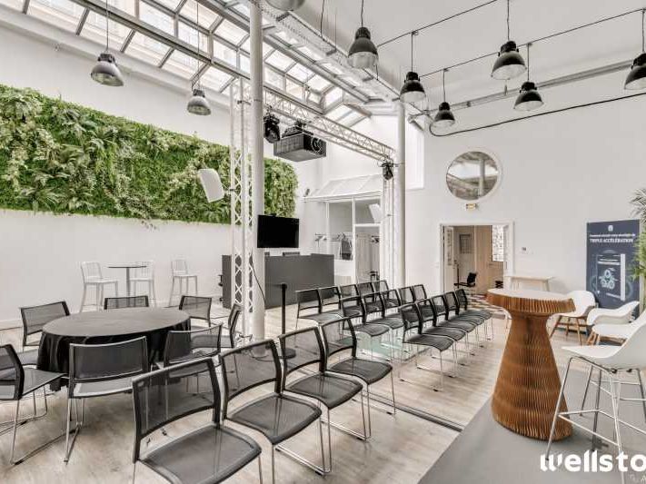 A proximité immédiate de la Place Saint Augustin 