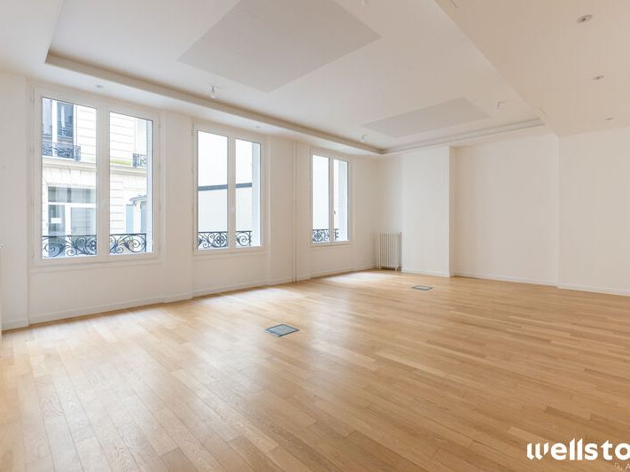 Rare sur le marché : locaux sans TVA ! En plein c