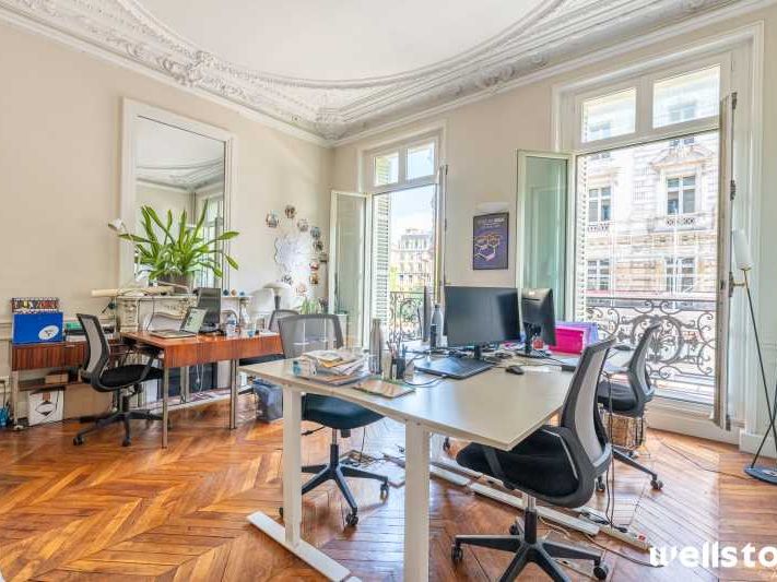 A quelques pas de la gare Saint-Lazare, Wellstone