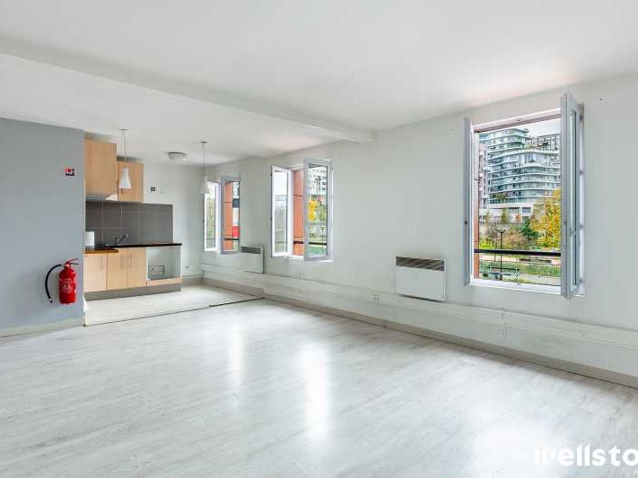 Face au parc Martin Luther King et à 50 mètres du