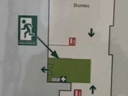 Dans un immeuble de bon standing en second rideau