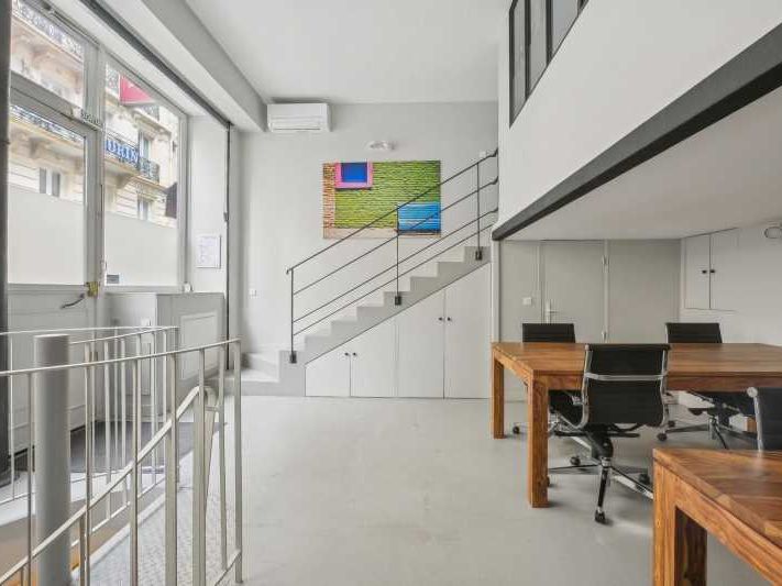 En plein coeur du quartier Saint-Georges, Wellsto