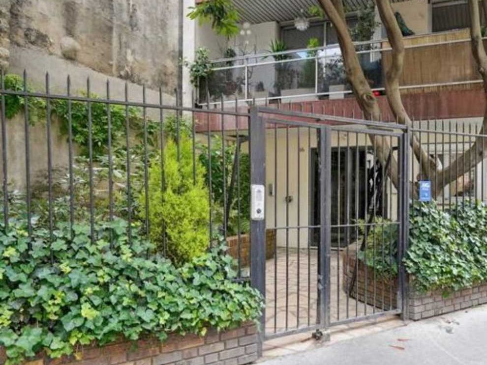 Dans un immeuble de bon standing, nous vous propo