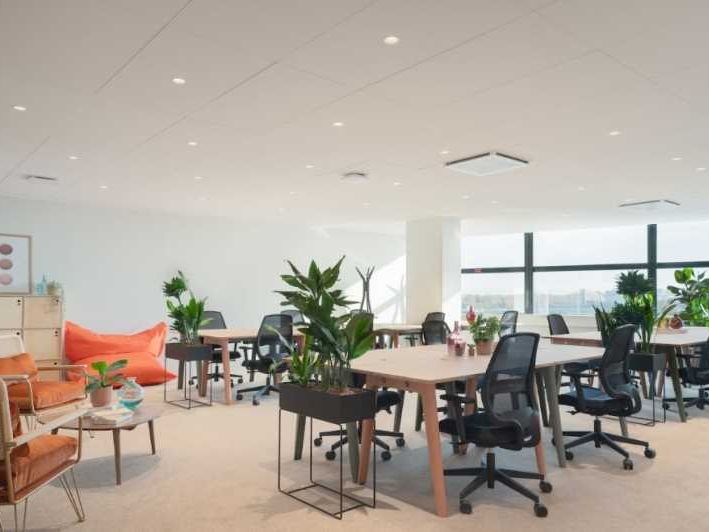 Wellstone vous propose des postes de travail en p