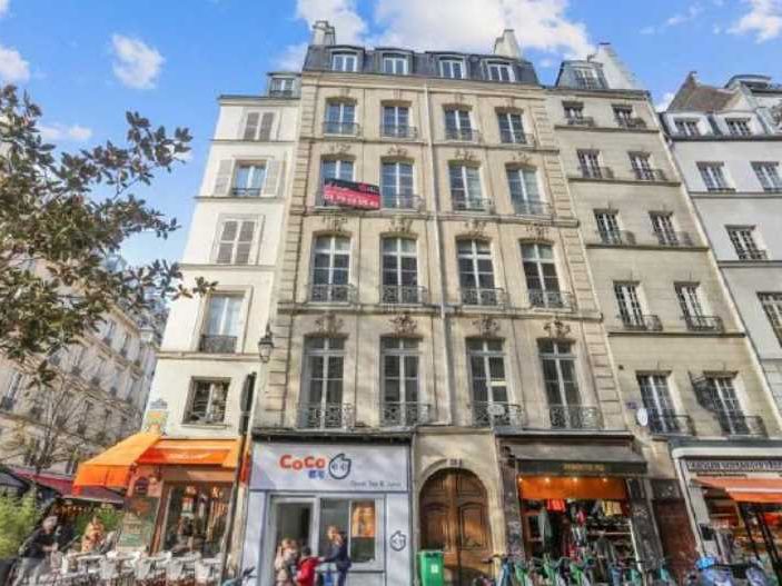 Dans un immeuble de bon standing, nous vous propo