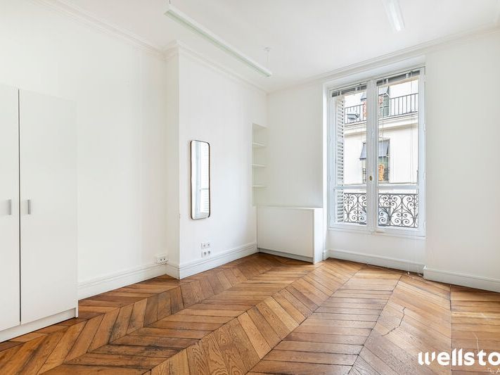 À deux pas de la place de la Madeleine, en plein 