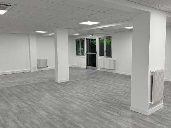 Dans un immeuble de bon standing, nous vous propo