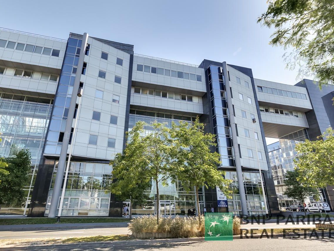 Location Bureaux 4211.7 m² divisibles 95000 Cergy