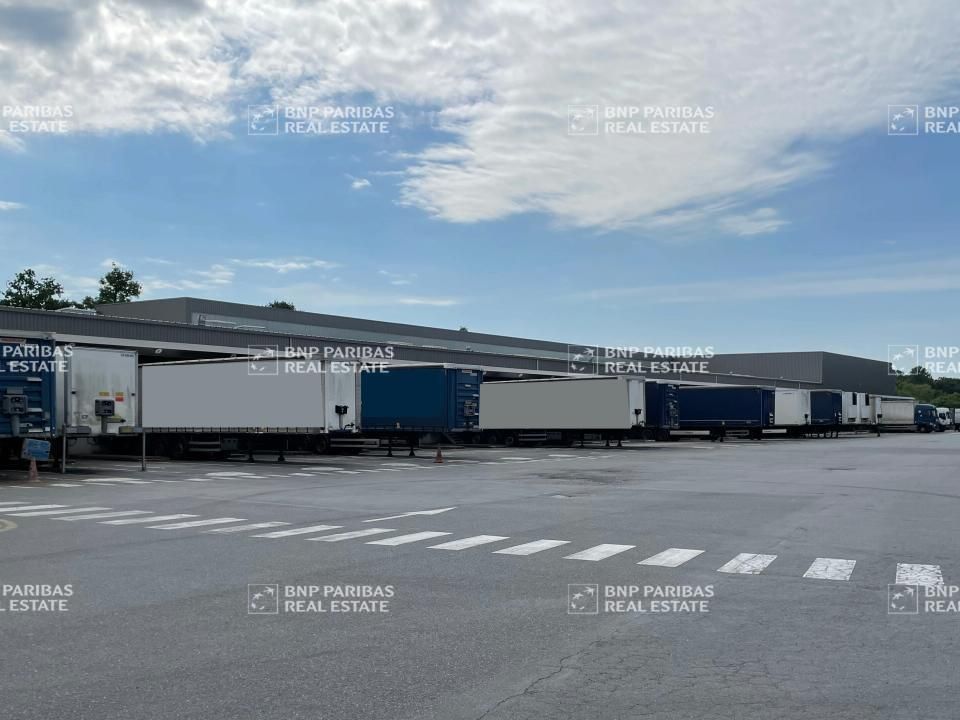 1500 m² pour ce activité en location à Thouaré-sur-loire