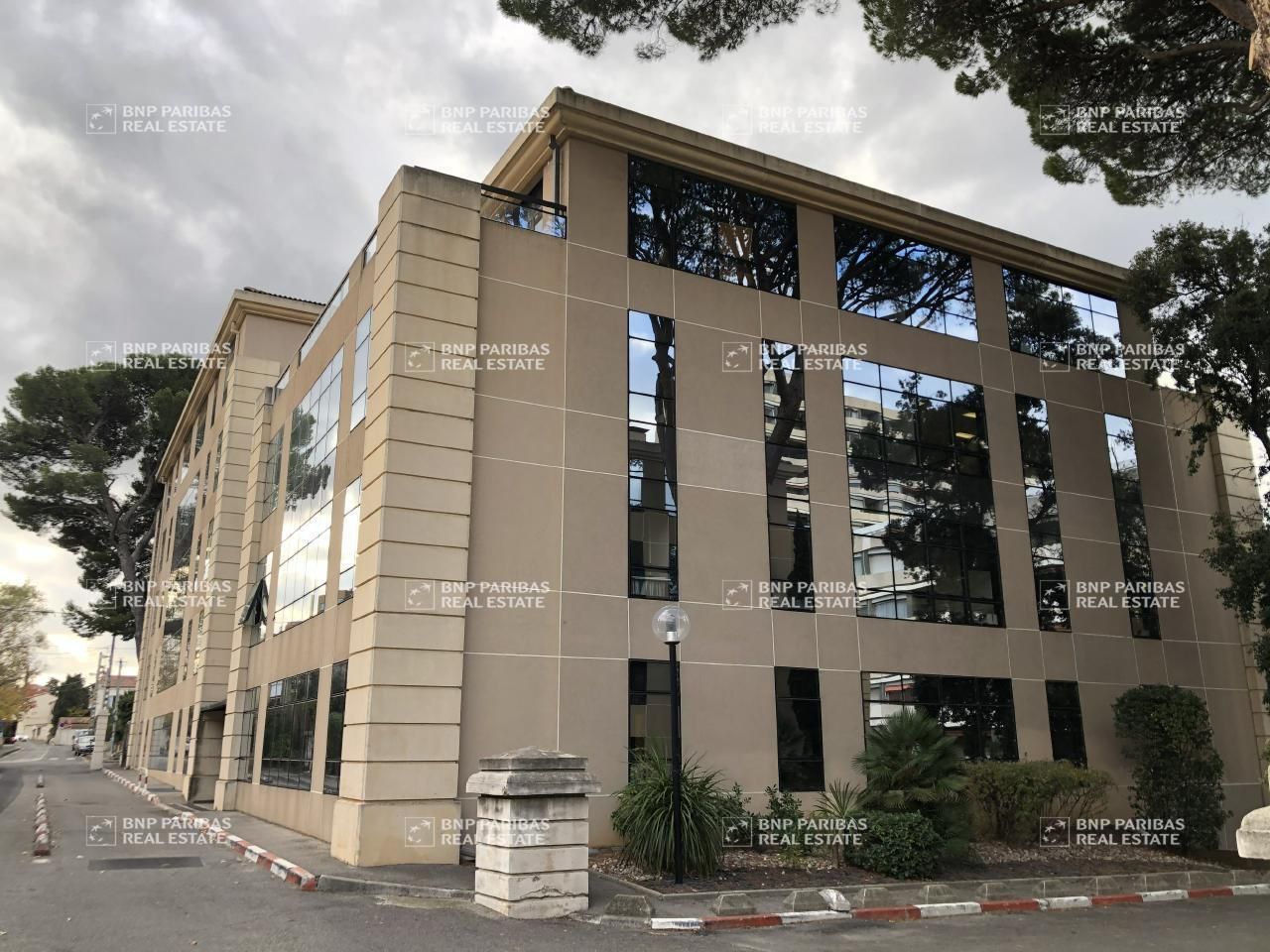 770 m² pour ce bureaux en location à Marseille
