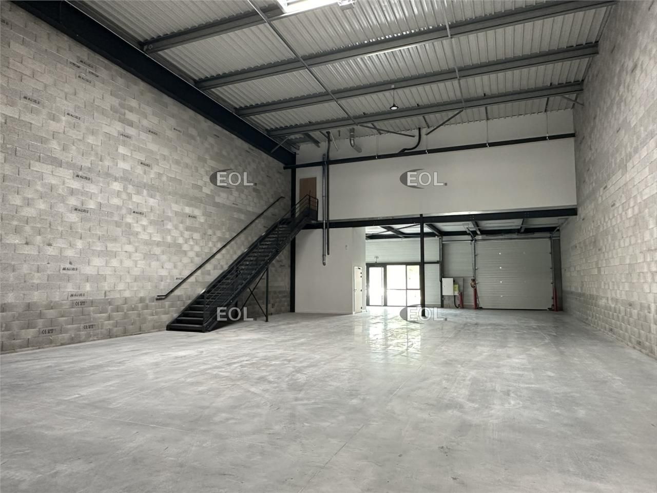 NOUVEAU PROGRAMME  : LOCAUX D'ACTIVITÉS NEUFS AVEC BUREAUX AMÉNAGÉS