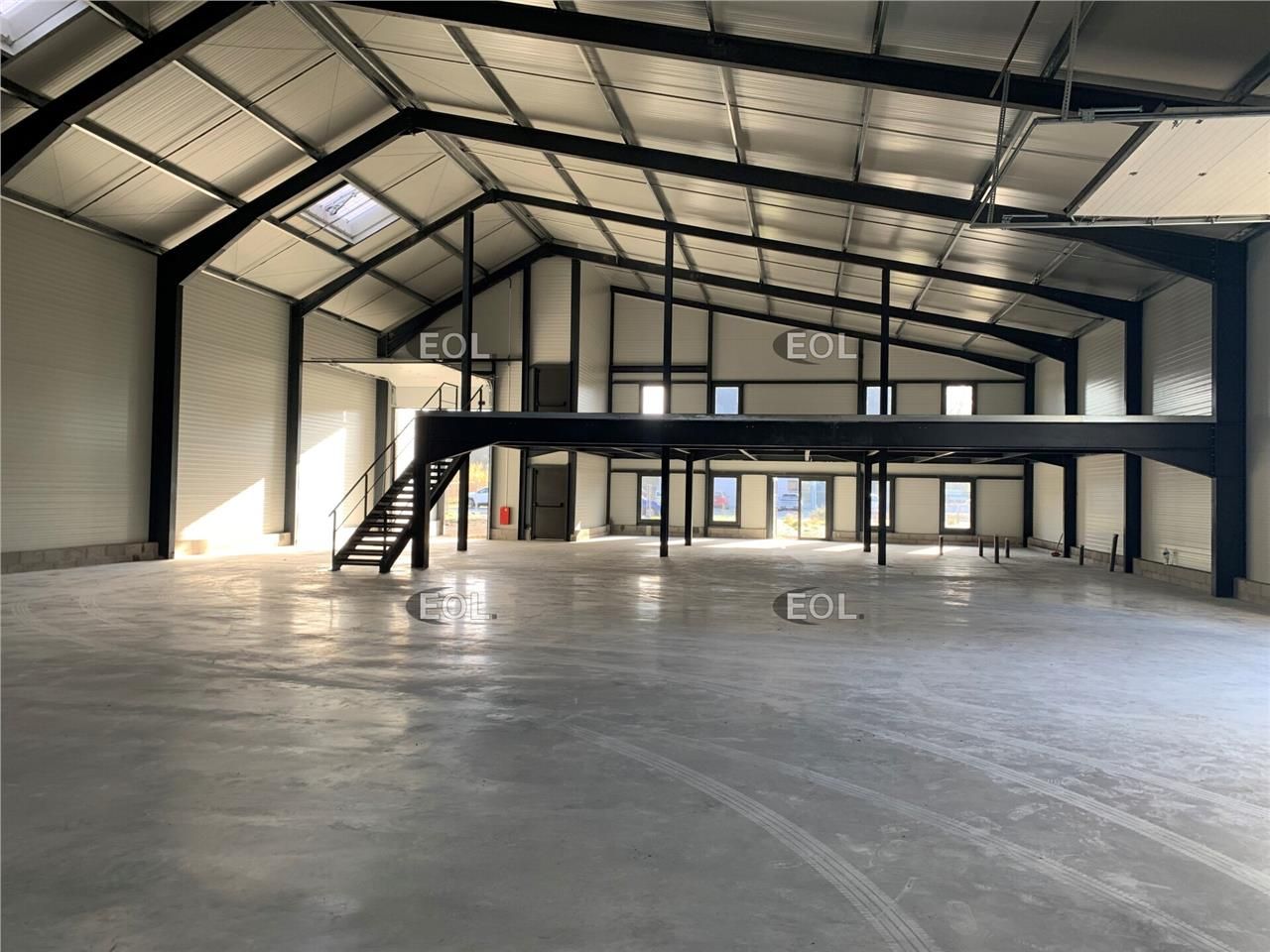 Bâtiment indépendant à la vente