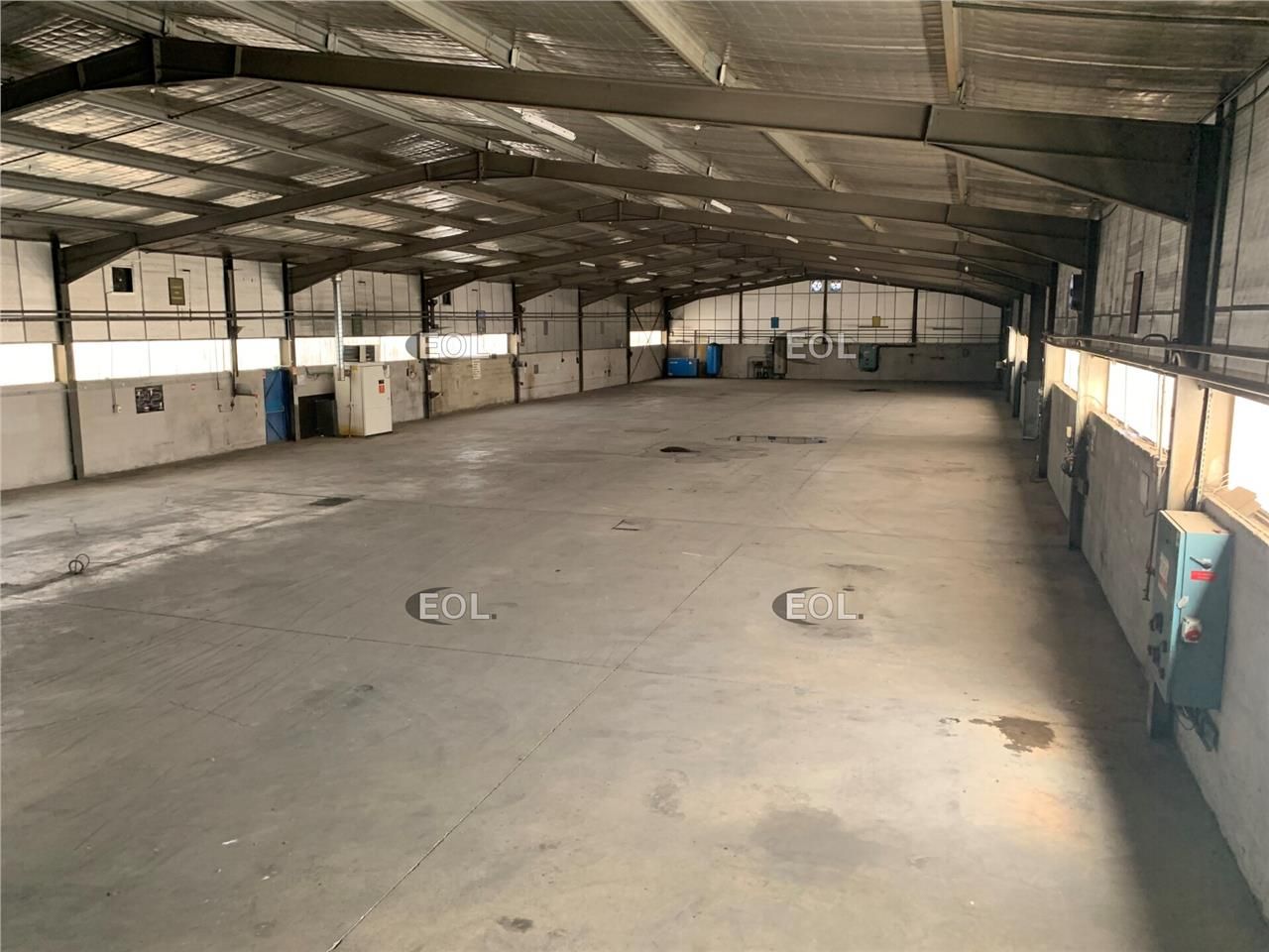 Location Local d'activités 1540 m² non divisibles