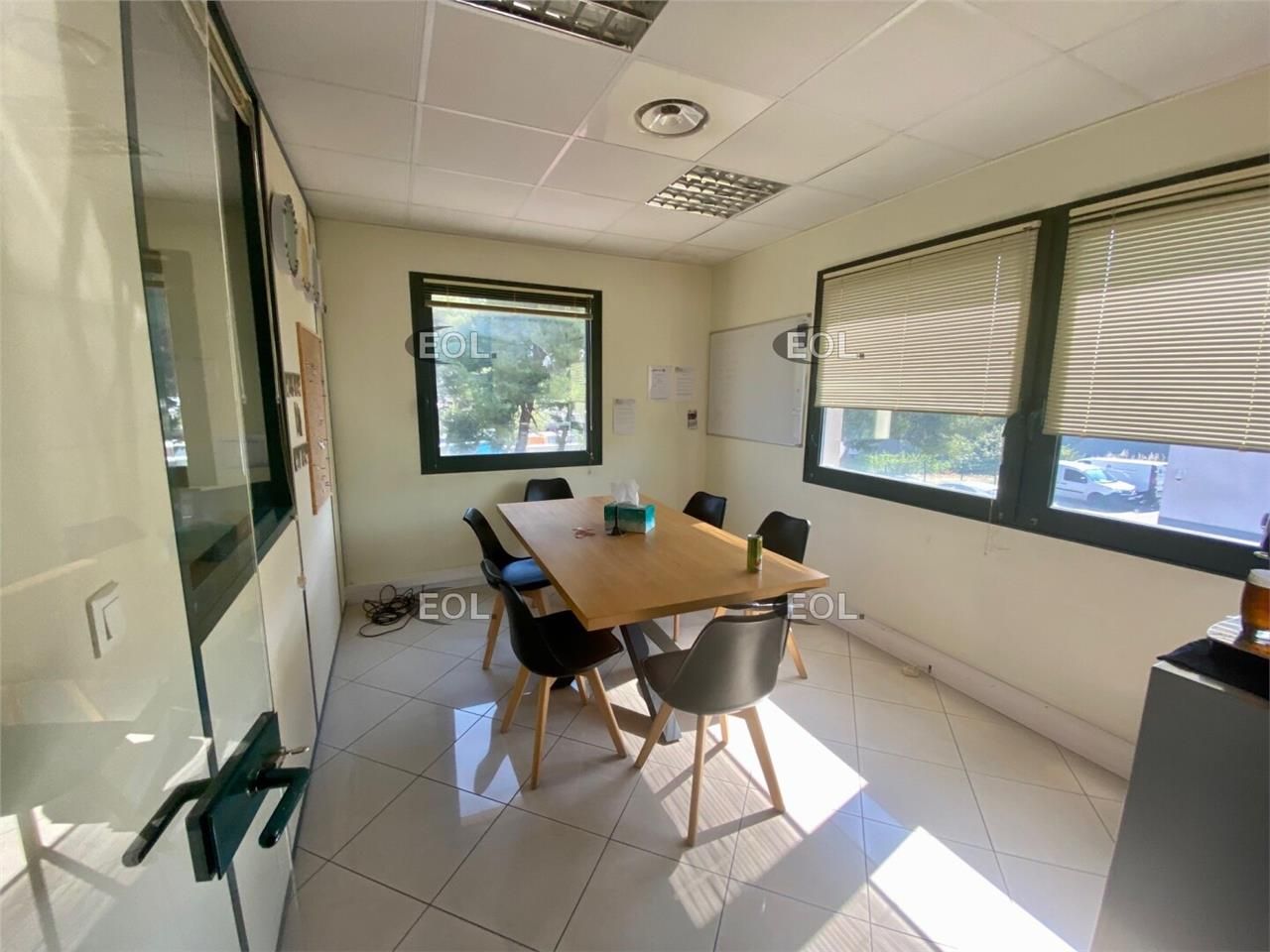 Bureaux à louer - Anjoly