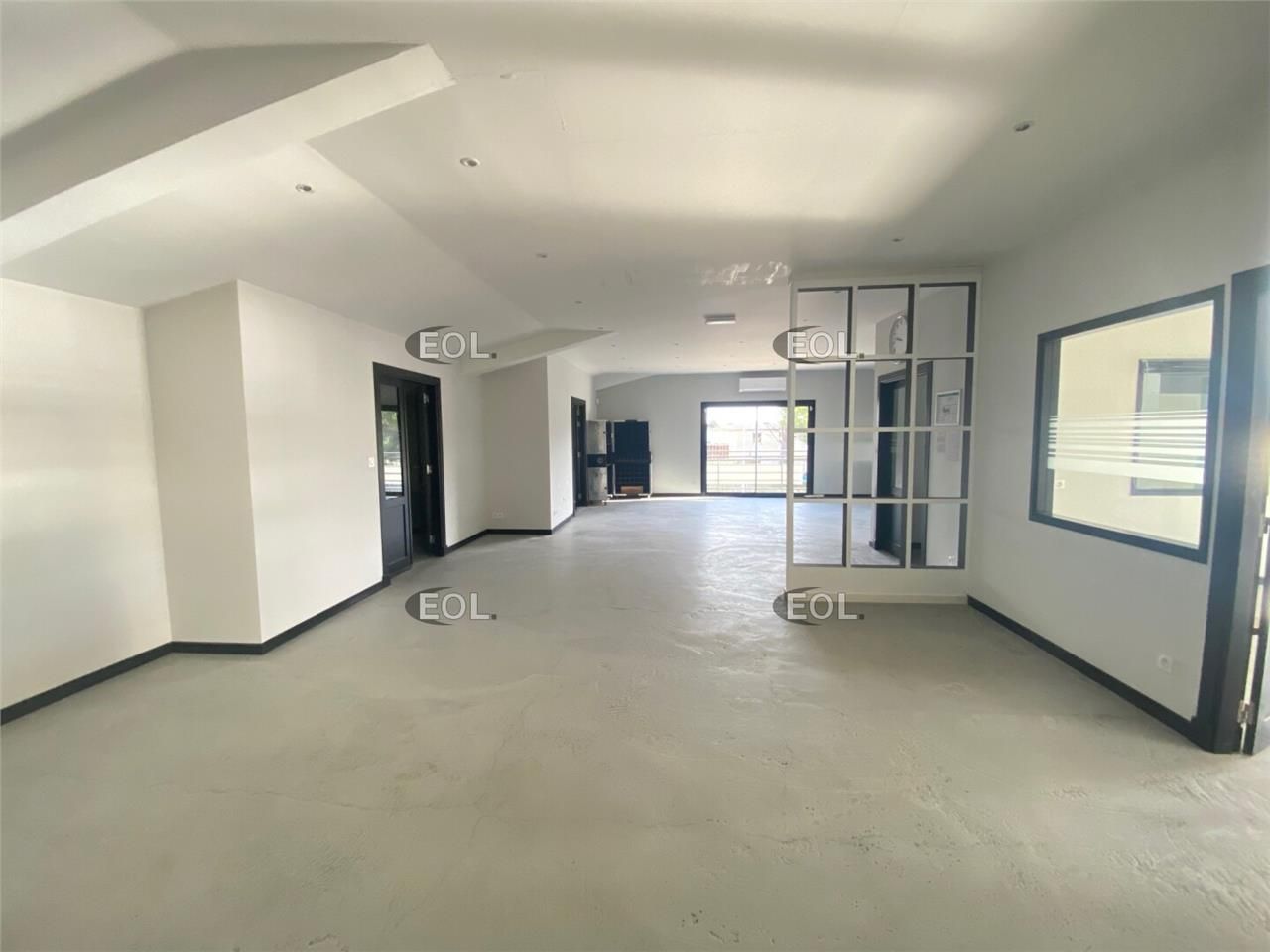 Bâtiment indépendant avec prestations de qualité