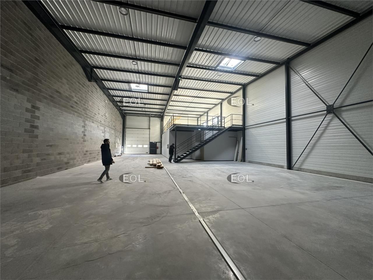 Location Local d'activités 493 m² non divisibles
