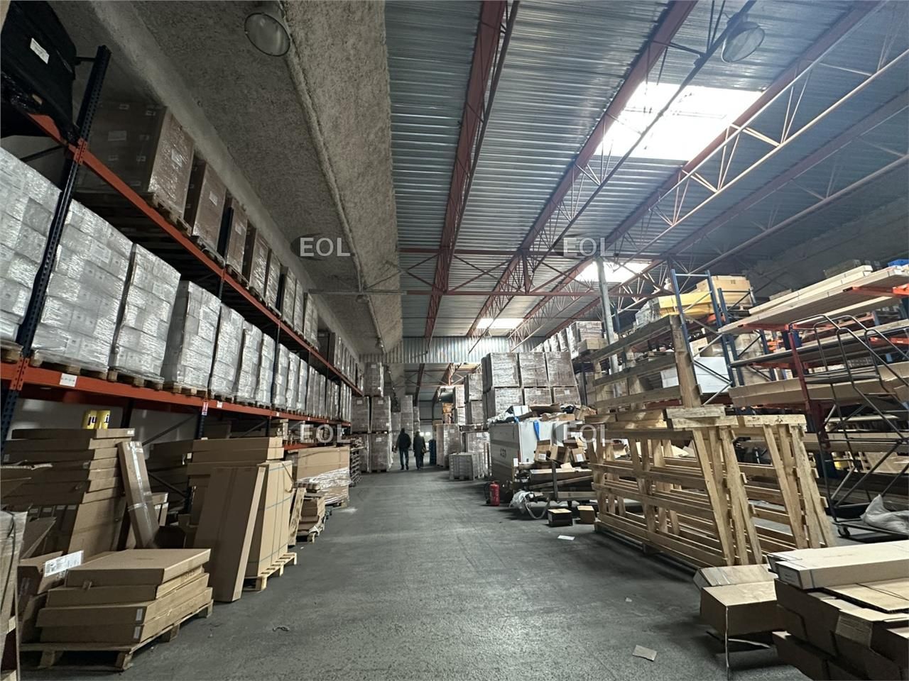 Entrepôt avec quais - Vitrolles