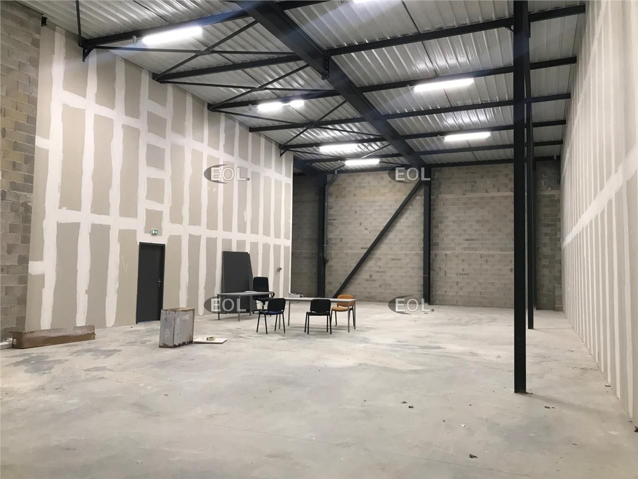 Location Local d'activités 404 m² non divisibles