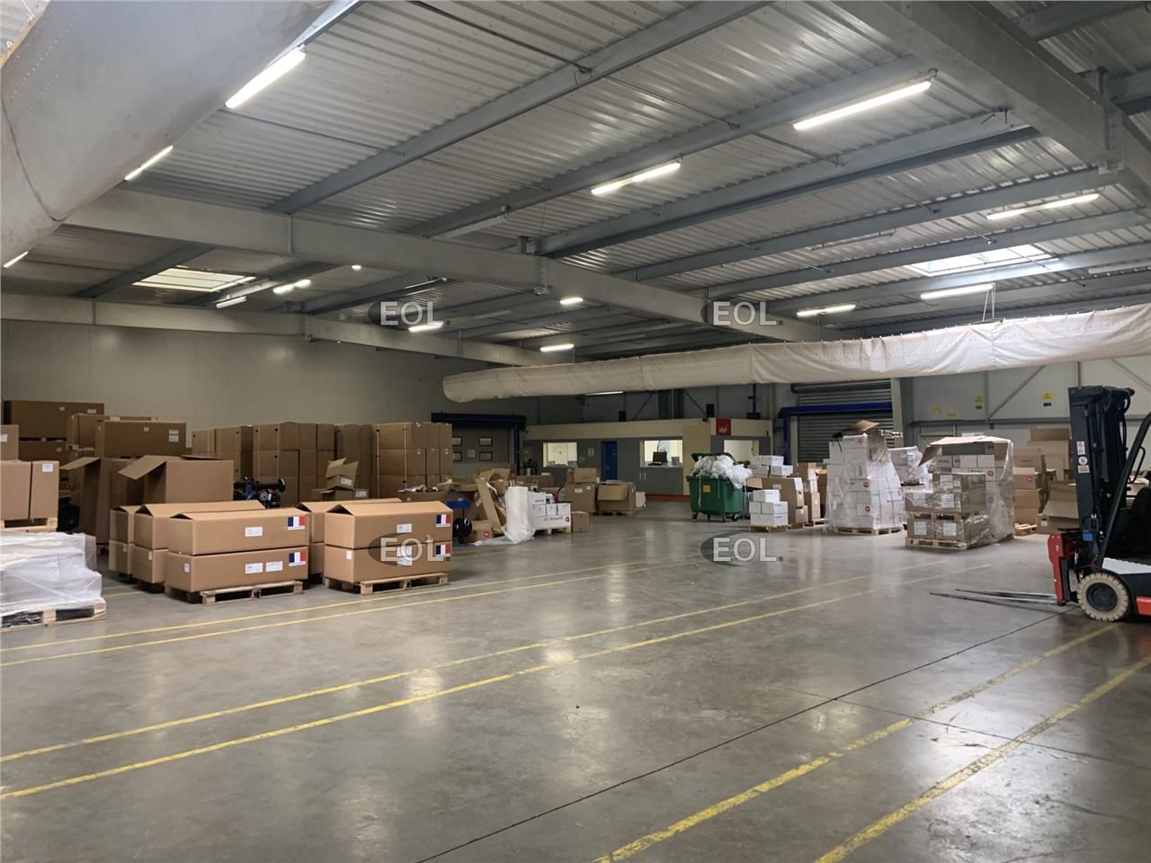 Location Local d'activités 1550 m² non divisibles