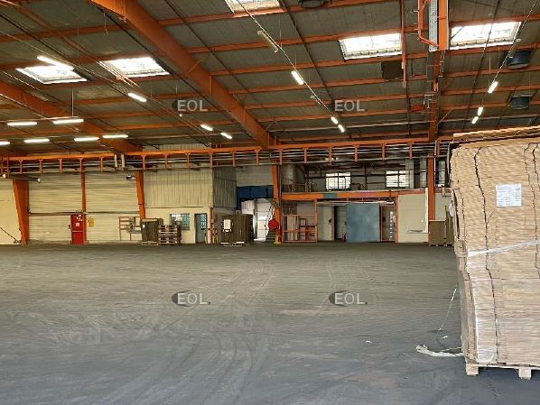 Location Entrepôt 2789 m² non divisibles