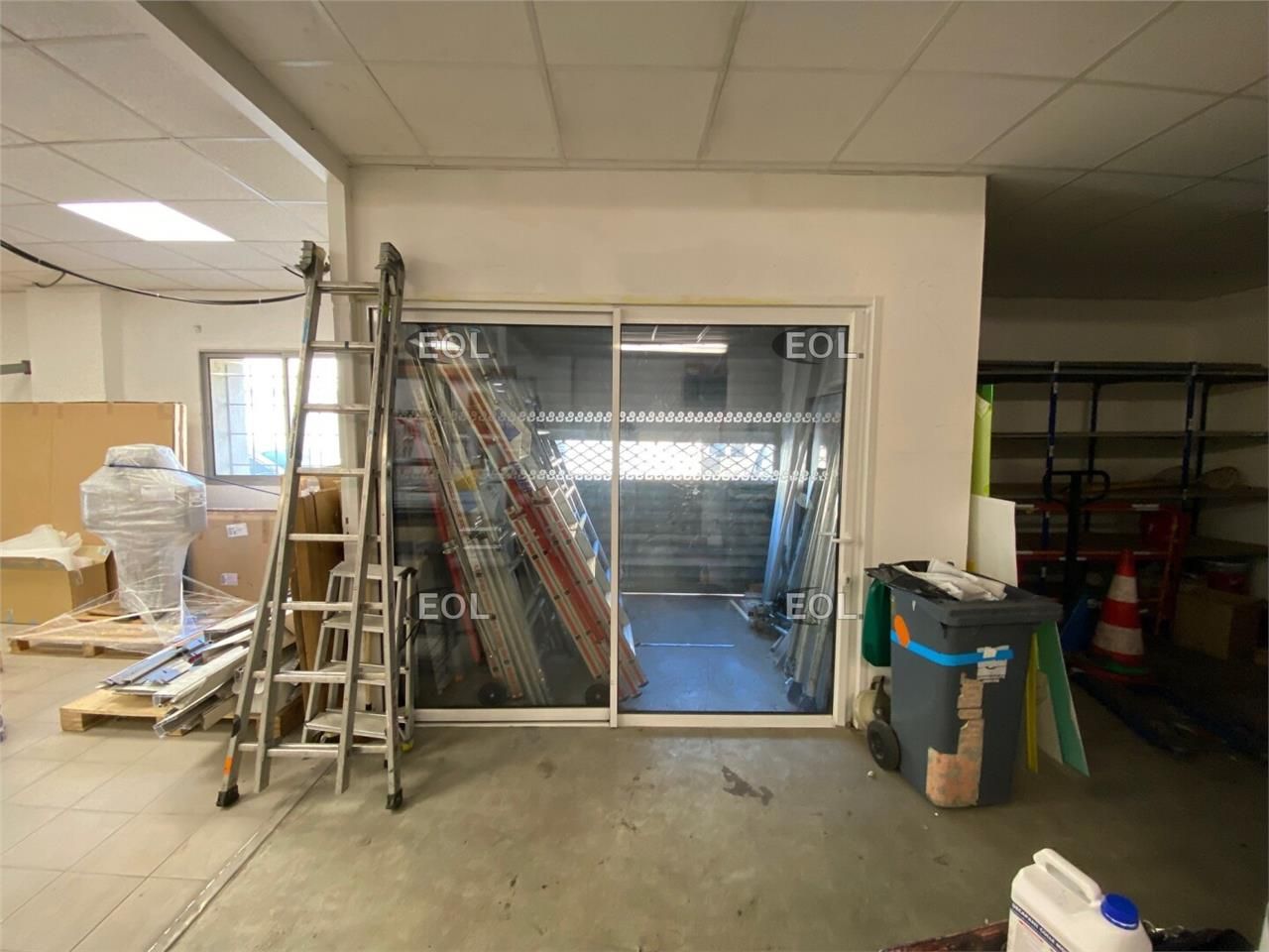 Local mixte : activités / stockage / fabrication / show-room