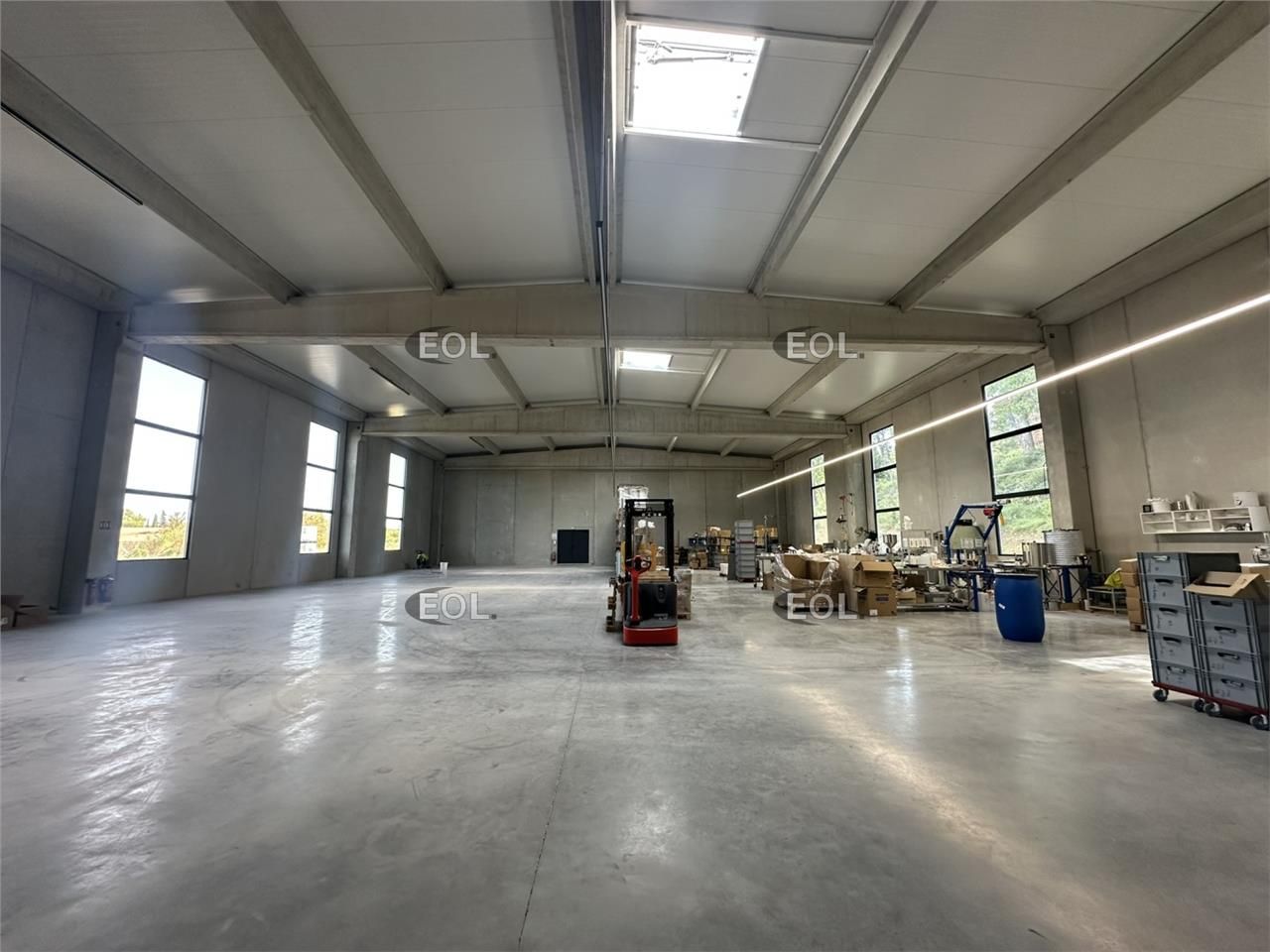Location Local d'activités 1140 m² non divisibles