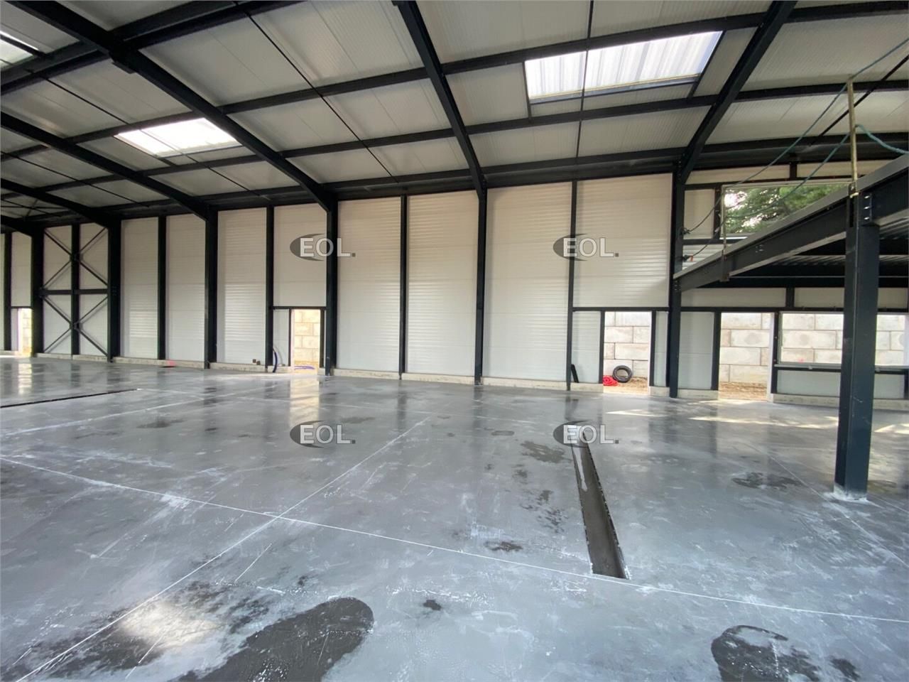 Bâtiment d'activité / commerce - Vitrolles