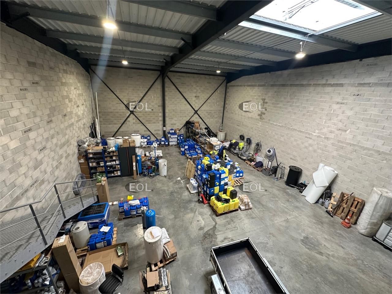 Location Local d'activités 350 m² non divisibles