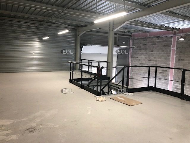 Local d'acticvités récents à la location à Lambesc