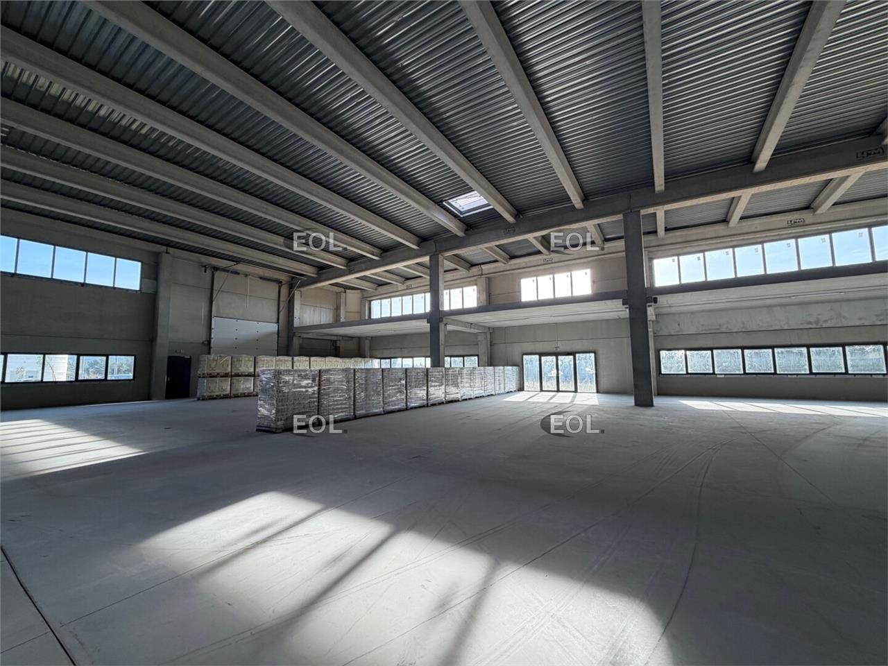 Location Local d'activités 887 m² non divisibles