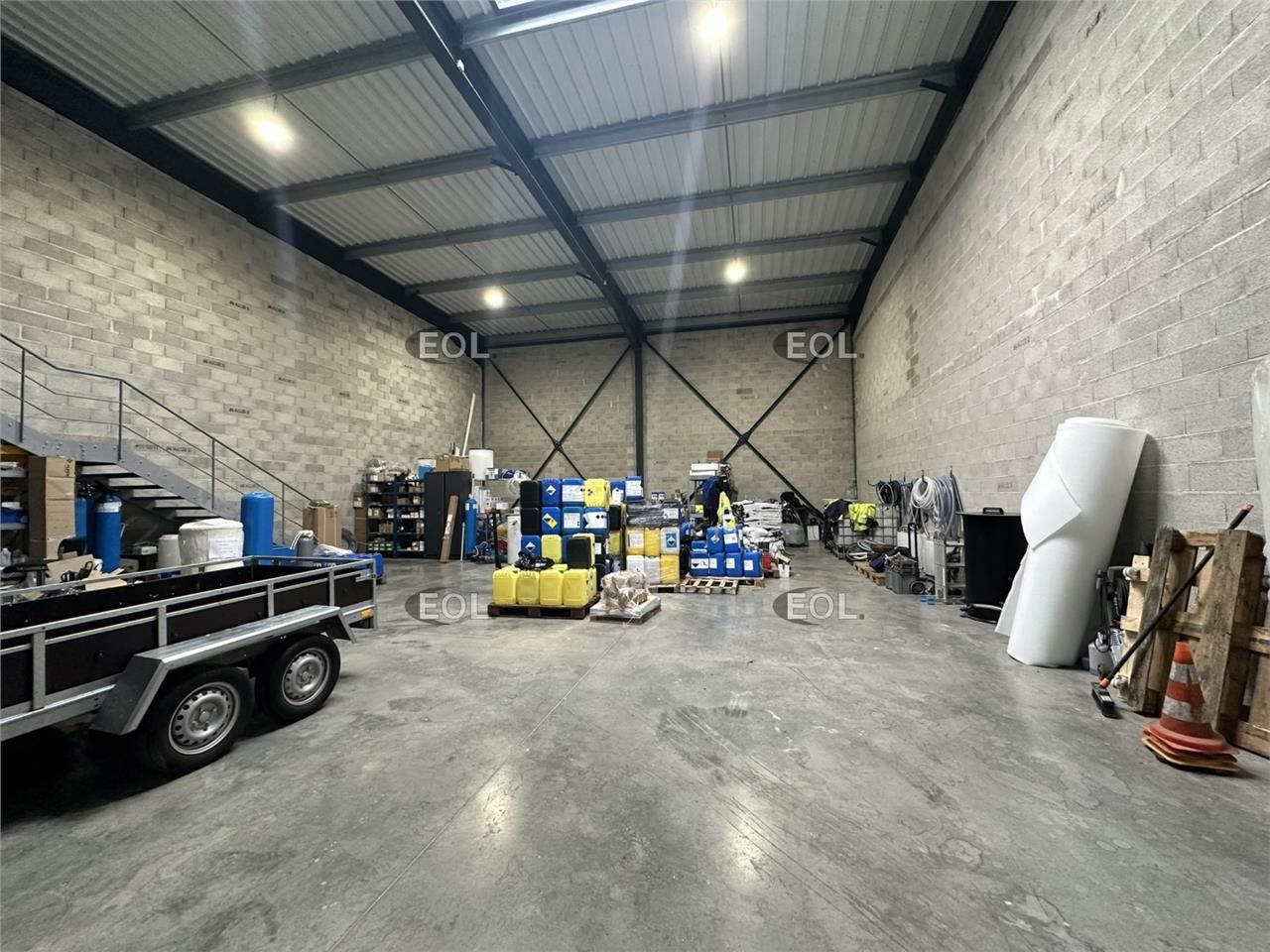 Location Local d'activités 700 m² non divisibles