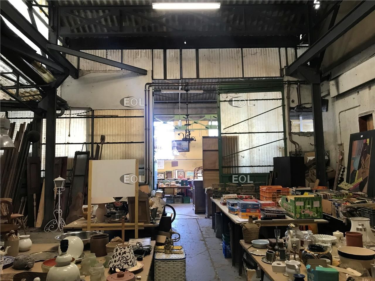 LOCAUX: FORTE VISIBILITÉ SUR ROUTE DÉPARTEMENTALE