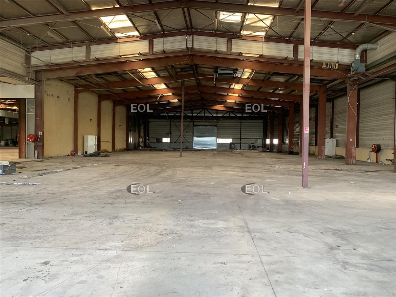 Location Bureaux 10373 m² non divisibles