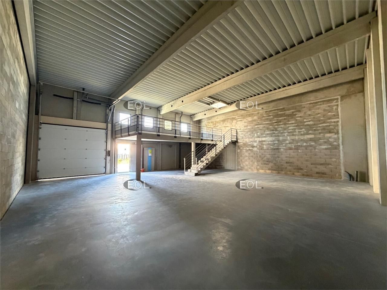 Vente Local d'activités 205 m² non divisibles