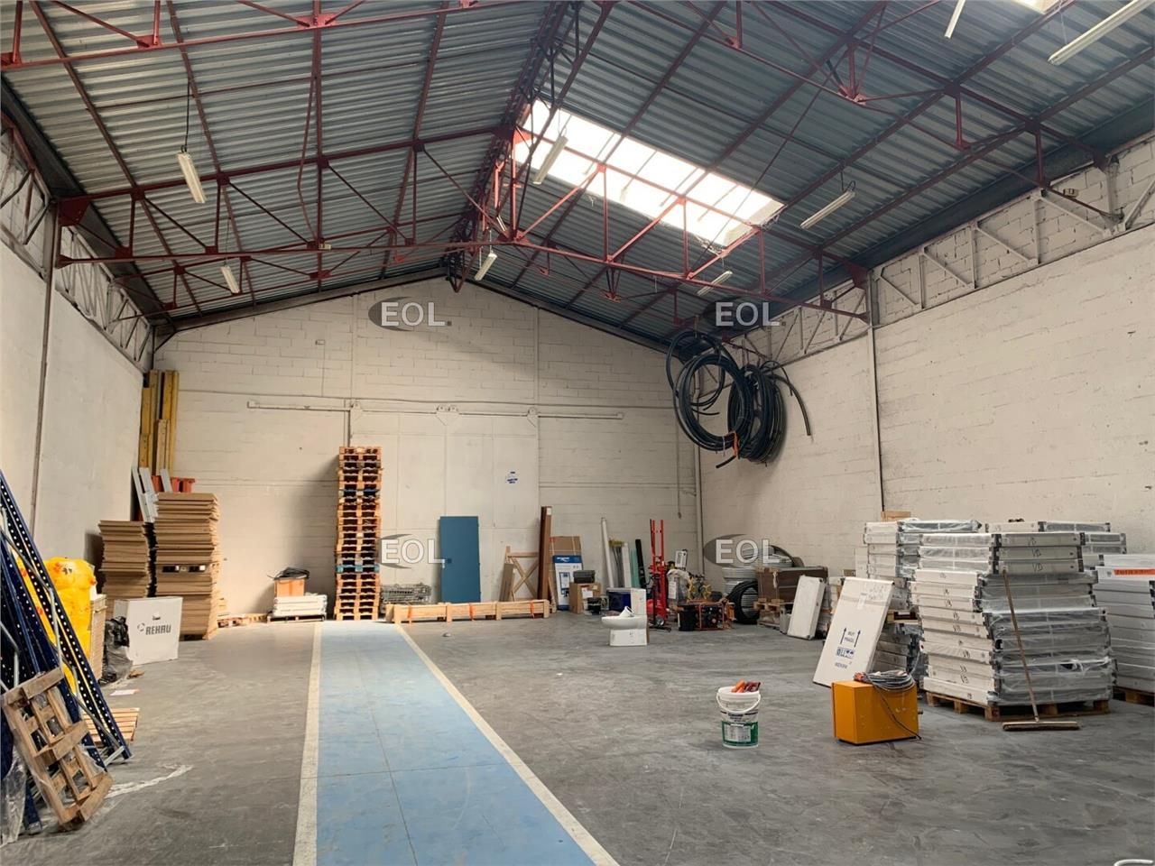 Location Local d'activités 592 m² non divisibles
