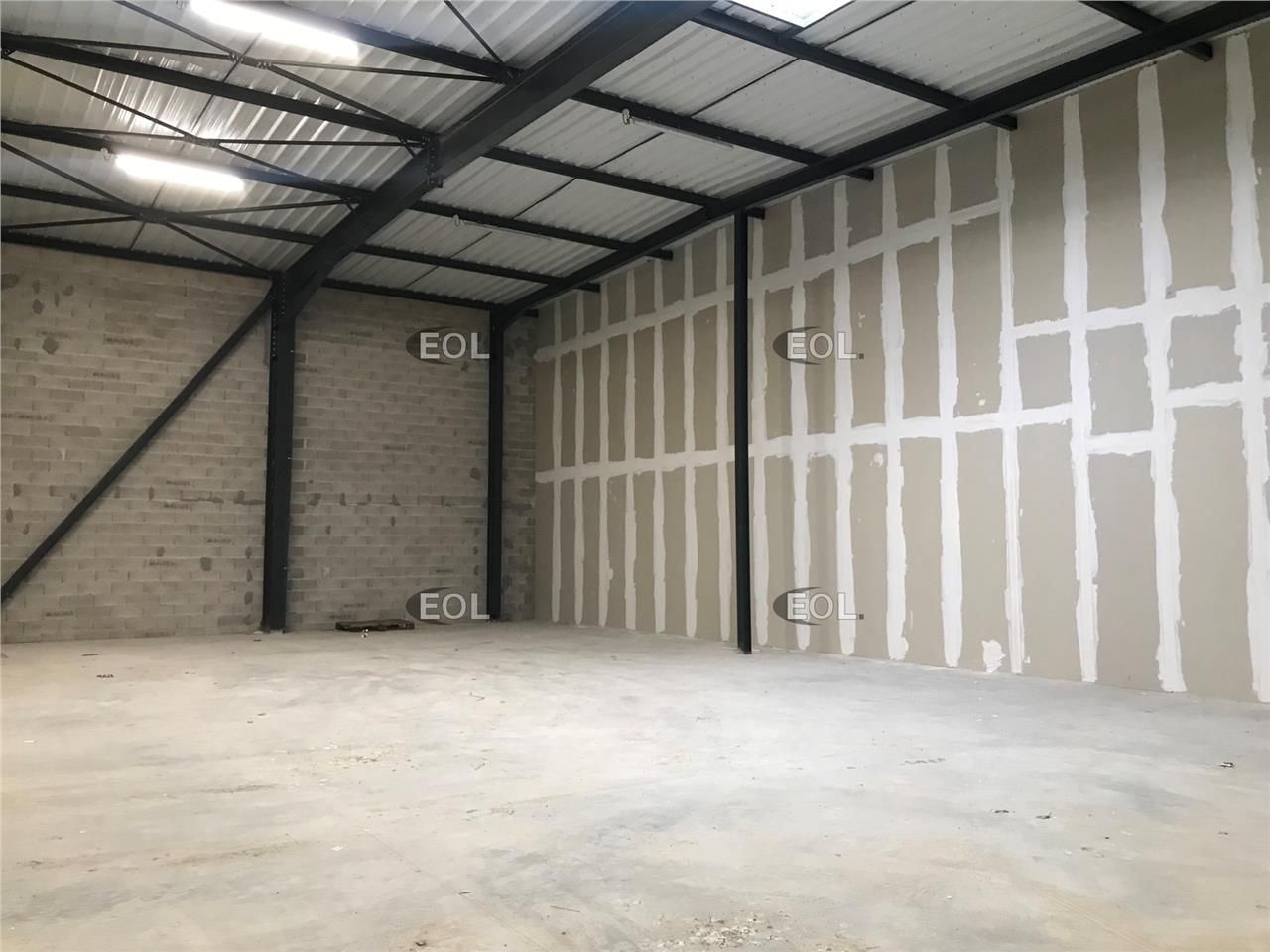 Location Local d'activités 604 m² non divisibles
