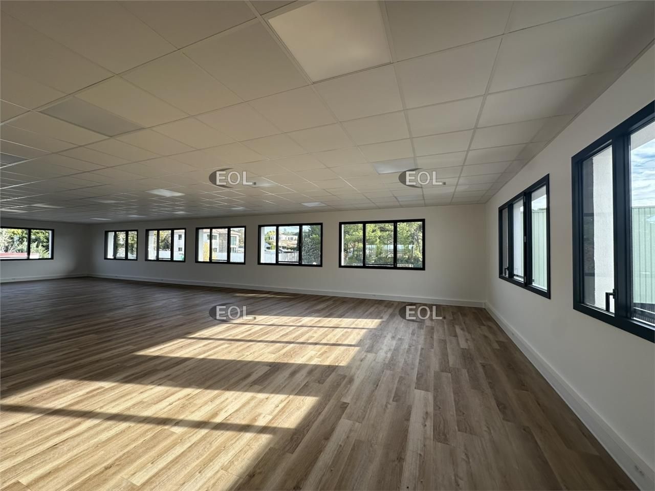 Bureaux neufs - à vendre / à louer