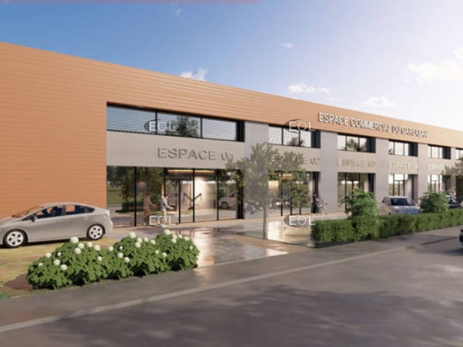 Location Local Commercial 120 m² non divisibles