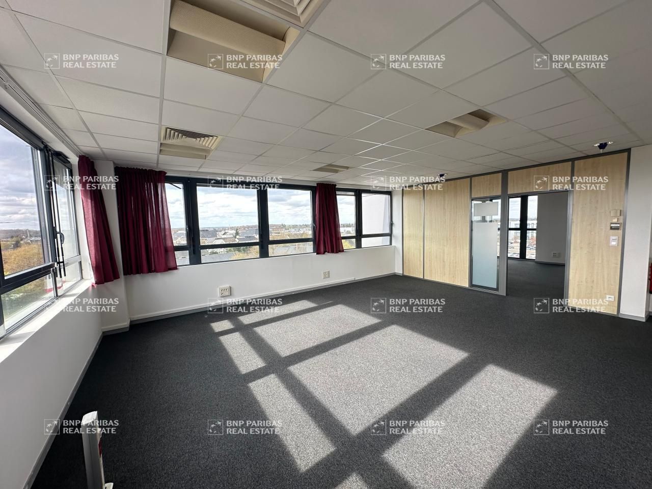 130 m² pour ce bureaux en location à Tours