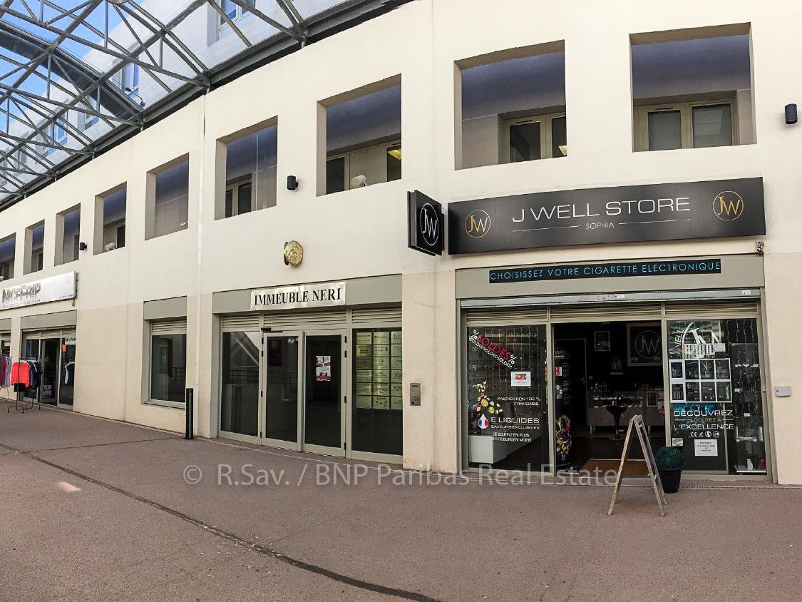 Location Bureaux 1009 m² divisibles 06410 Biot