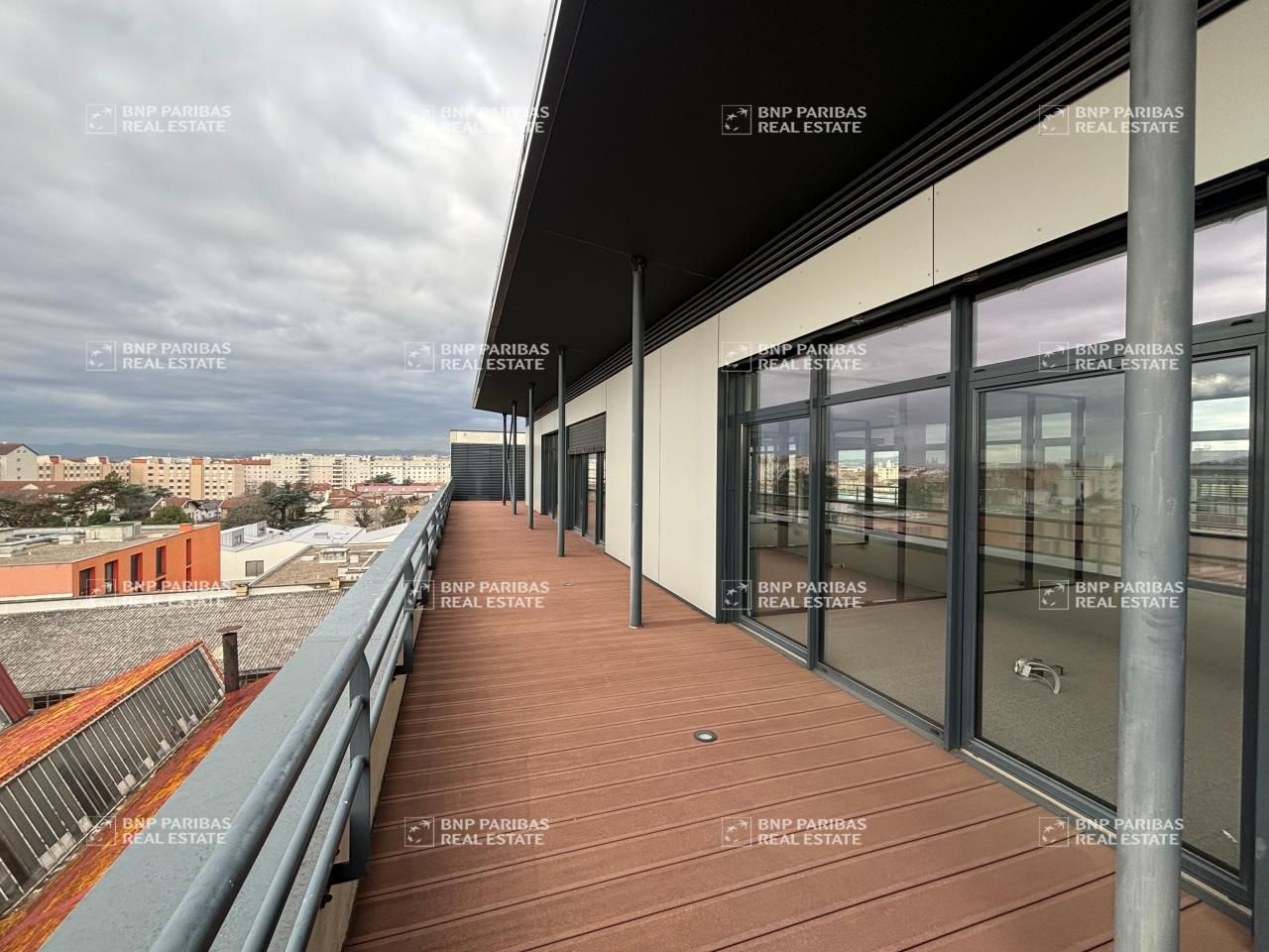 758 m² pour ce bureaux en location à Villeurbanne