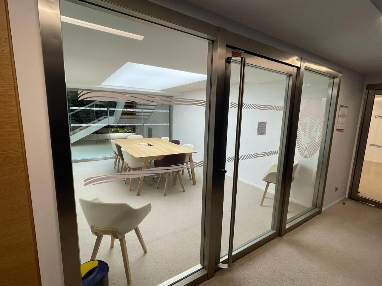 7956 m² pour ce bureaux en location à Paris