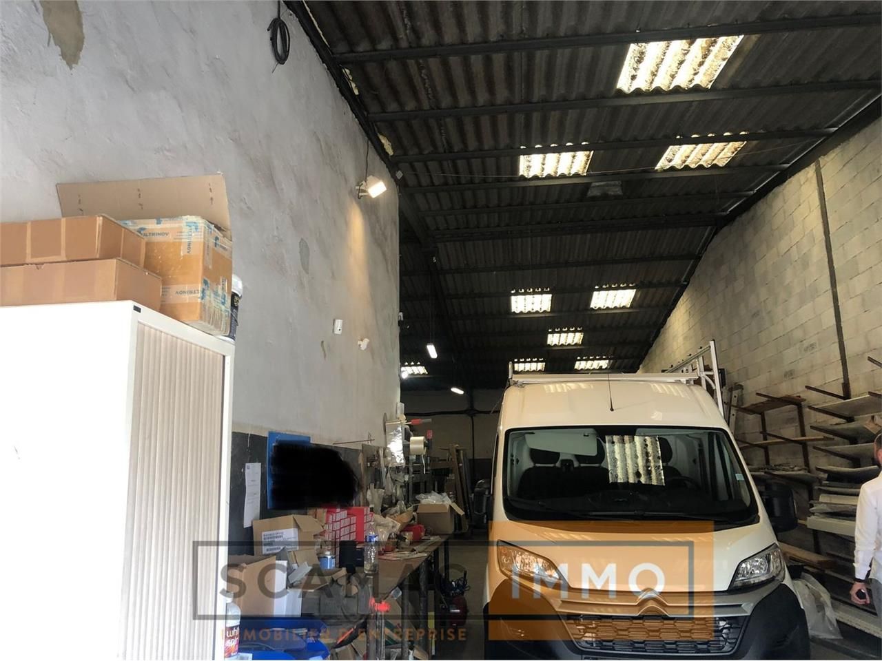 Location Local d'activités 385 m² non divisibles