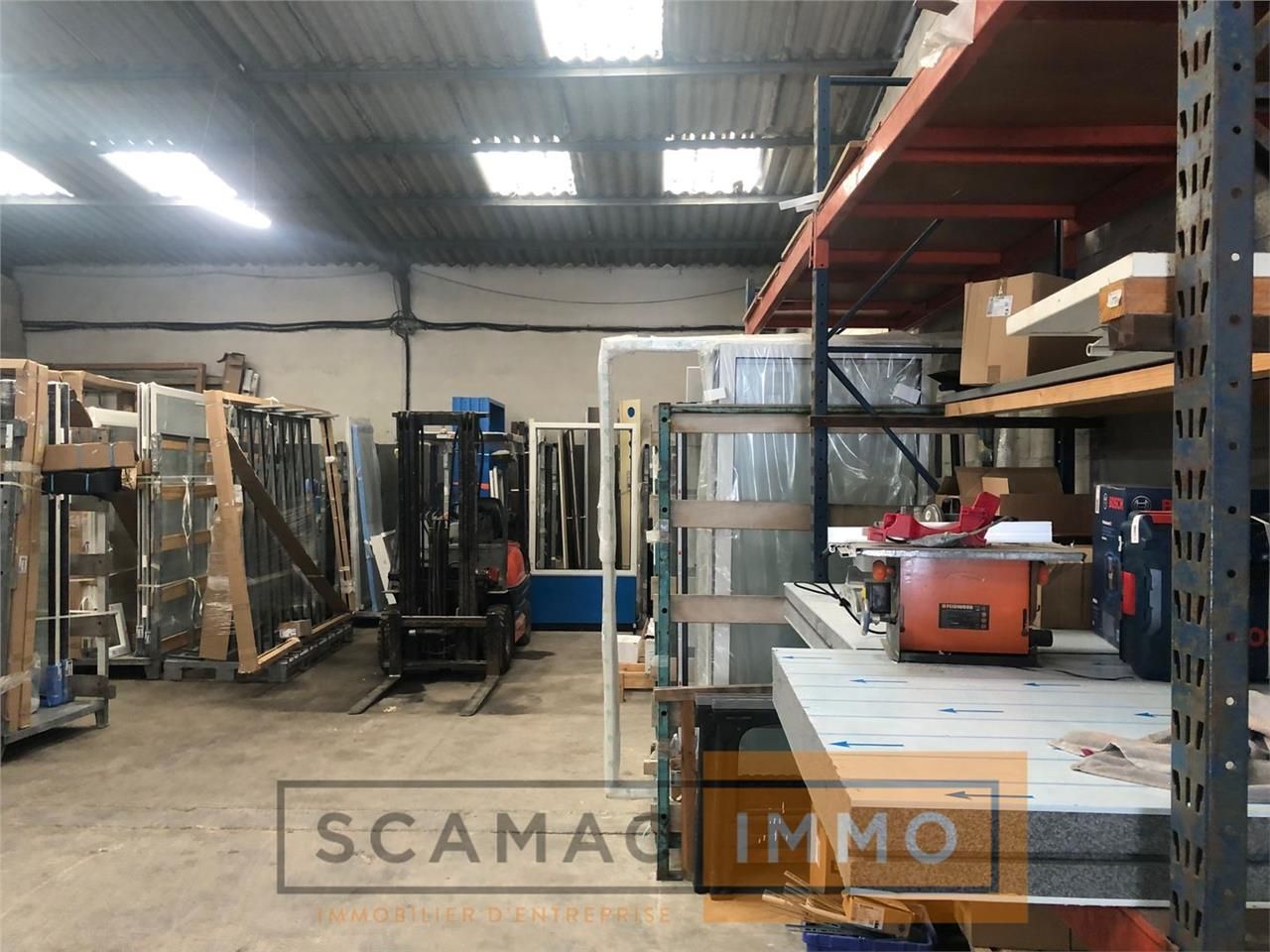 Local d'activités de 385m²