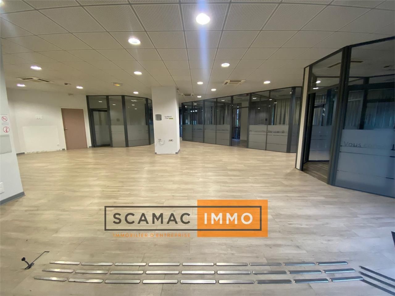 Local commercial de 256m²