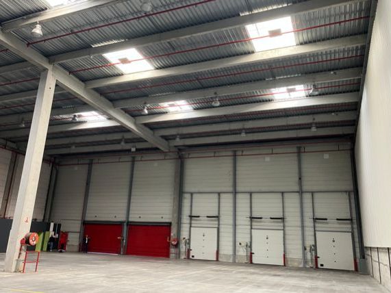 Location Entrepôt 1255 m² non divisibles