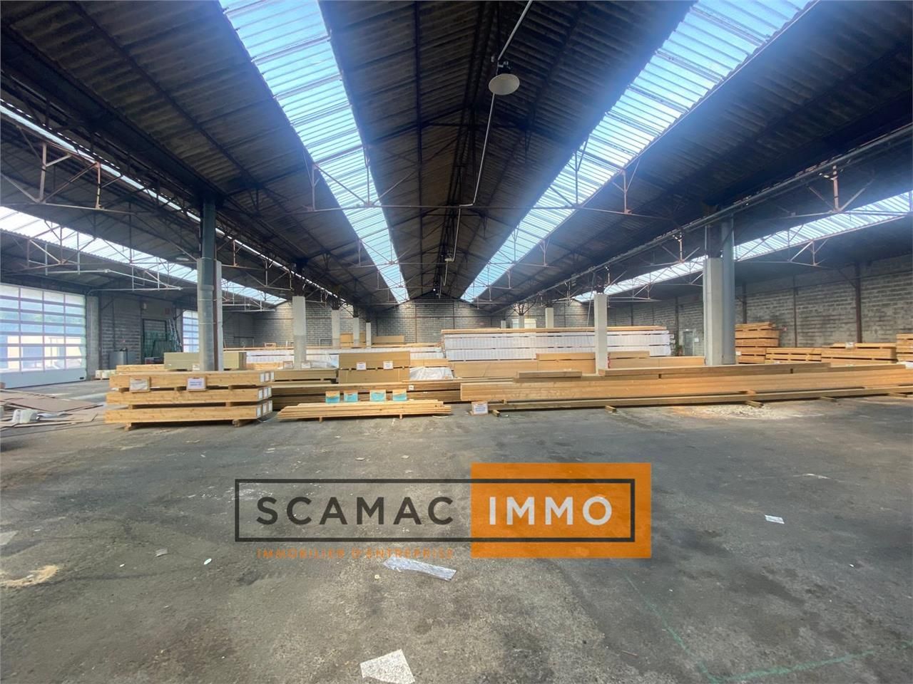 Entrepôt de 1600m²