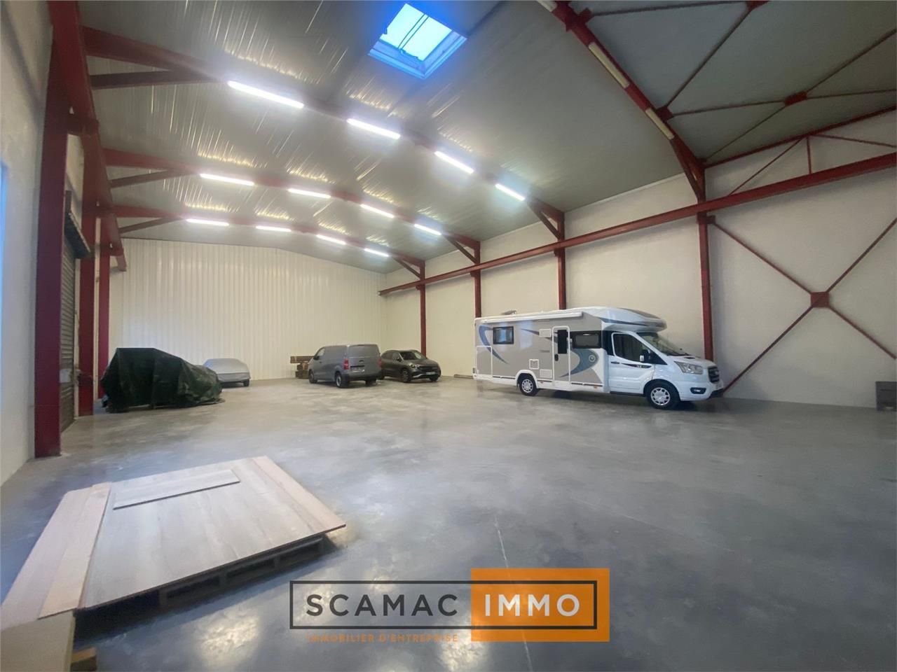 Local d'activités de 430m²